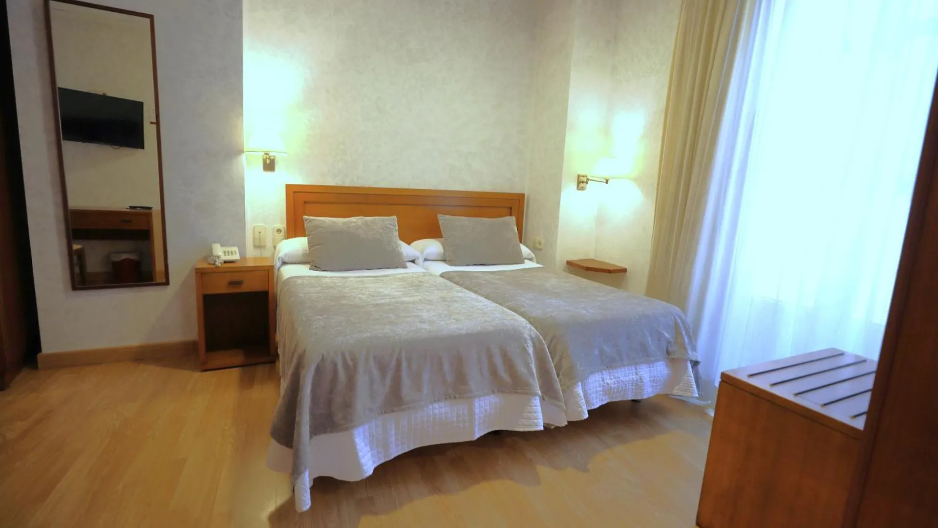 **  Hotel Granada Centro Hiszpania